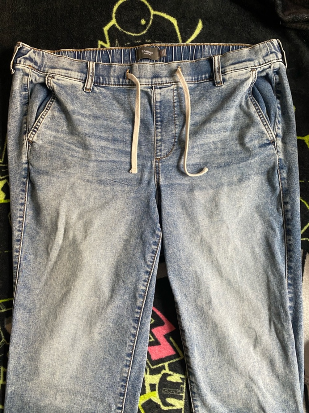 Torrid jeans weekend straight super soft size 2R